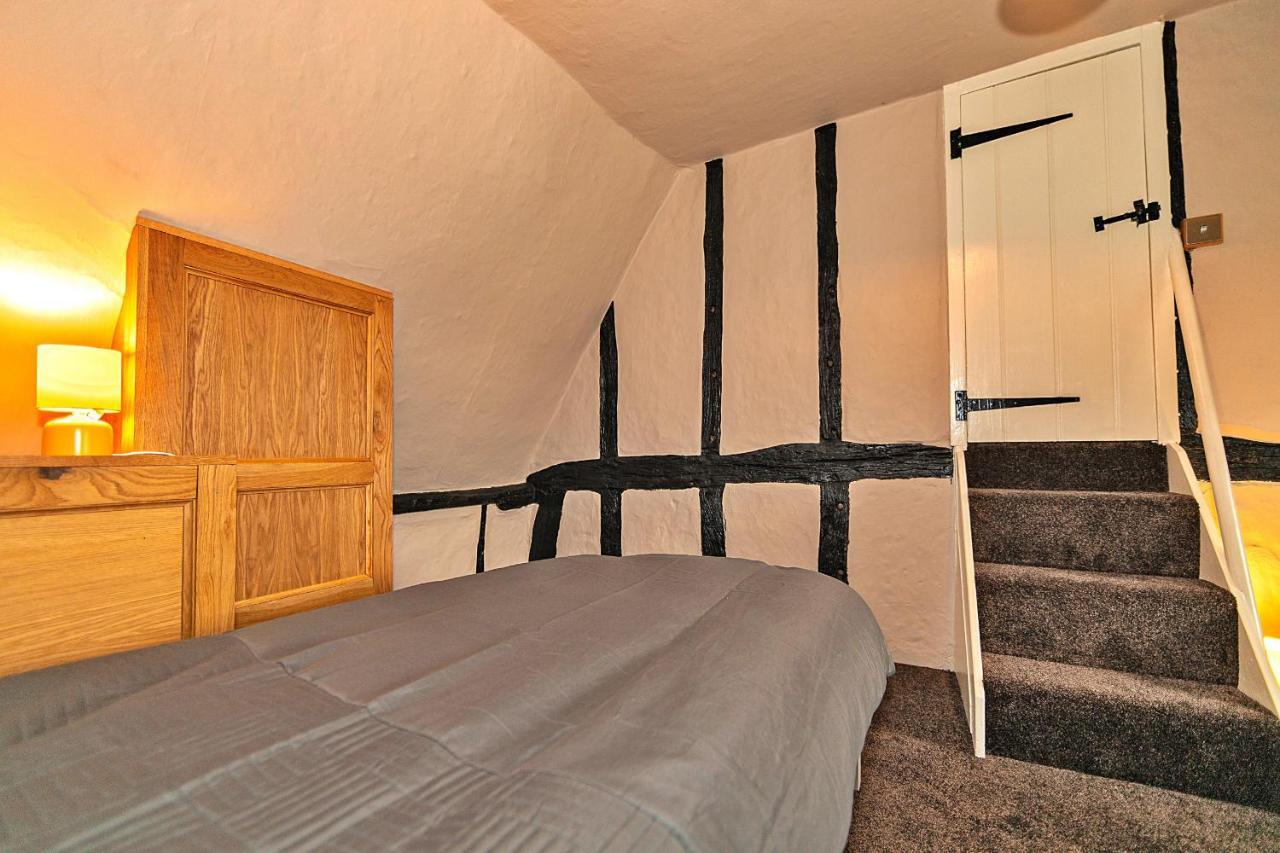 Finest Retreats - Chocolate Box Cottage Potton Bagian luar foto